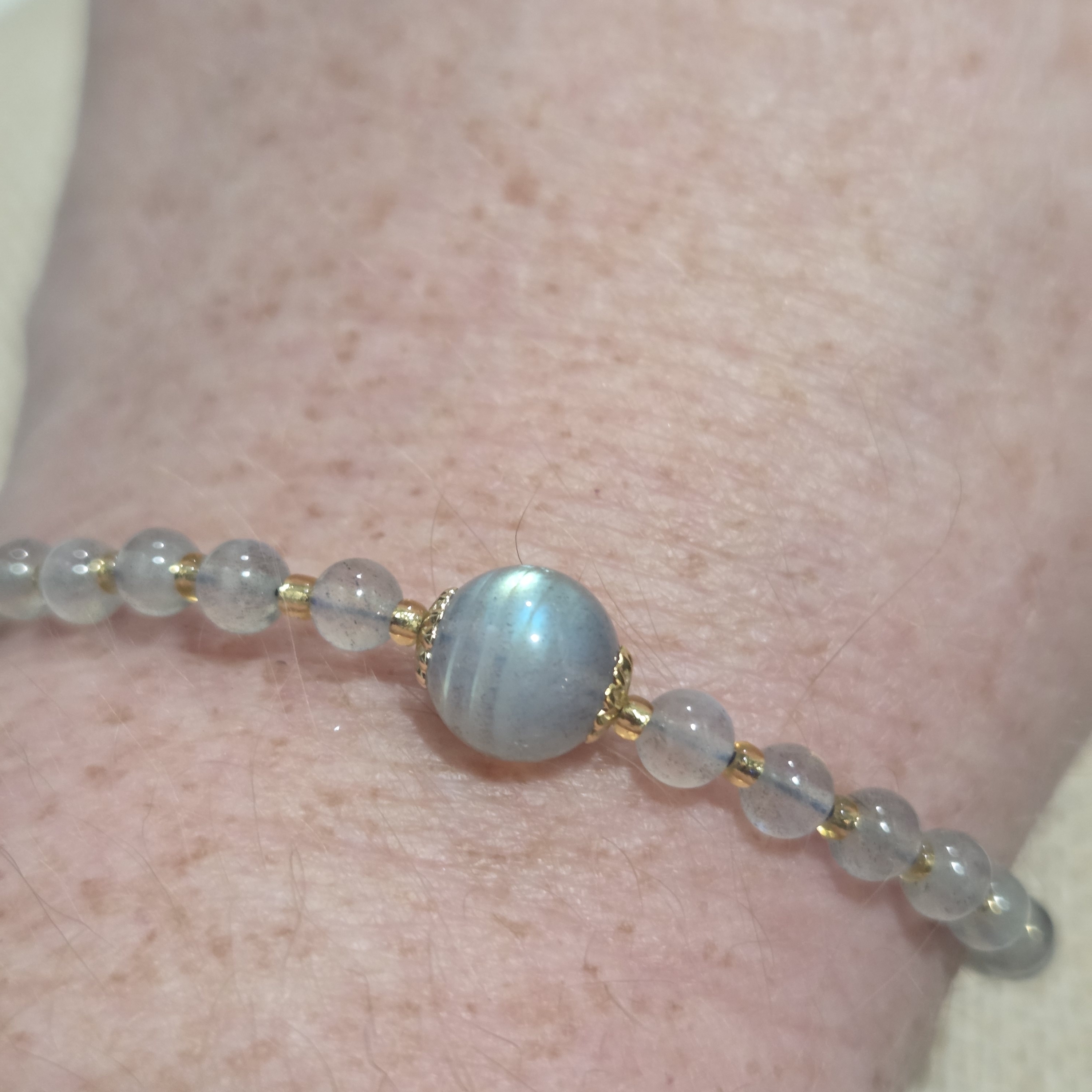 Elegant Gold And Moonstone Beaded Bracelet